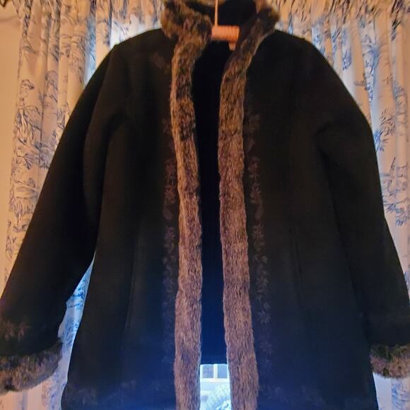 LLBean Warm  Black Faux Suede Embroidered Coat‎ Women's Size M - Picture 11 of 11